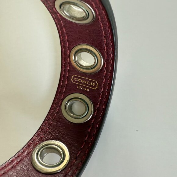 Coach - Picture 4 of 7